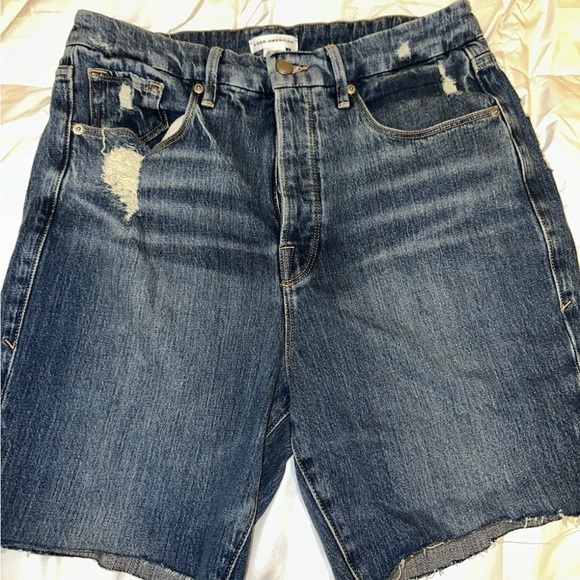 Good American Pants - Good American Blue Jean Shorts High-Waisted Cut-Off